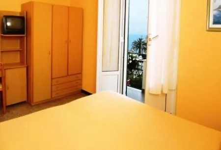 Hotel Bianca 2*